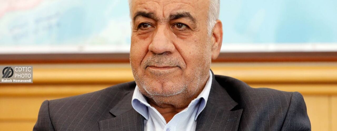 به مناسبت هفته دولت؛ افتتاح ۷۰۱ کیلومتر بزرگراه و آزادراه در
کشور