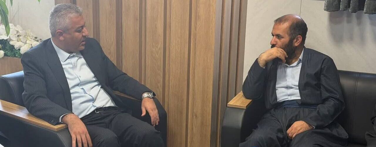 تأمین فضای سبز شهر سردشت آذربایجان غربی با واگذاری ۱۱ هکتار
زمین/ پیگیری ویژه بهسازی محورهای مواصلاتی سردشت به مهاباد و
پیرانشهر
