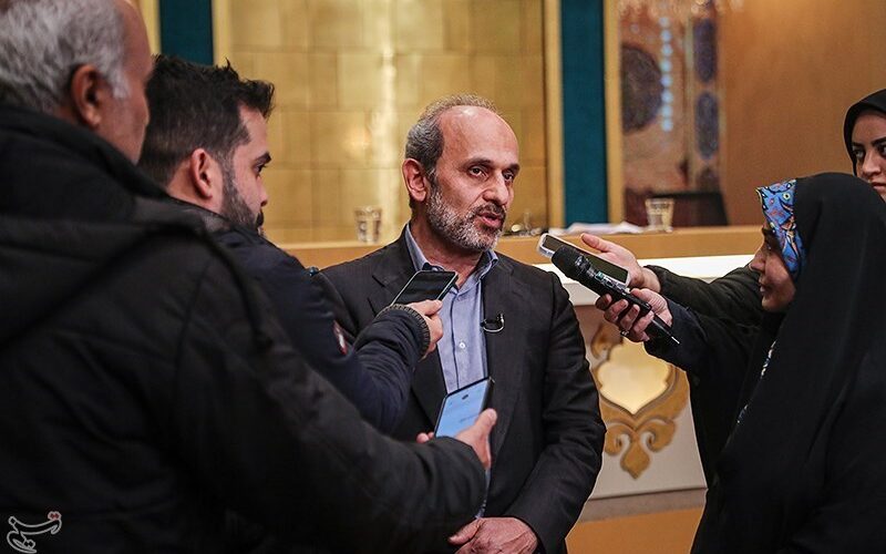 تأکید رئیس صدا و سیما بر نقش خبرنگاران در روایت حقیقت و دفاع از آگاهی