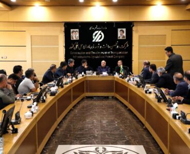 تکمیل ۱۱ کیلومتر از محور رامهرمز–رامشیر طی سه ماه پس از
پرداخت مطالبات پیمانکار تکمیل ۱۱ کیلومتر از محور رامهرمز–رامشیر طی سه ماه پس از
پرداخت مطالبات پیمانکار