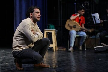 دور دوم اجرای کمدی «سندباد و فیروز» در خانه نمایش مهرگان دور دوم اجرای کمدی «سندباد و فیروز» در خانه نمایش مهرگان