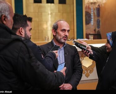 «ساختمان شیشه‌ای» 2 بار هدف قرار گرفت؛ مرتبه دوم، سه‌طبقه فروریخت