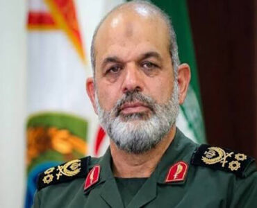 سرلشکر وحیدی: رزمندگان اسلام مسلح‌ترین ارتش جهان را به زانو در آوردند