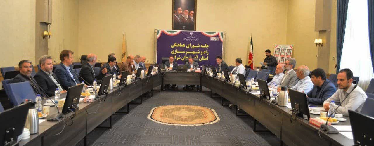 شتاب‌بخشی به کریدورهای ریلی و نهضت مسکن در
آذربایجان‌شرقی