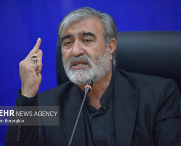 عزیزی: آمریکا راهی جز تسلیم در برابر اراده ملت ایران ندارد