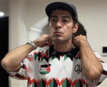 نوید محمدزاده؛ تاوان حمایت از فلسطین یا یک بازی تبلیغاتی؟ نوید محمدزاده؛ تاوان حمایت از فلسطین یا یک بازی تبلیغاتی؟