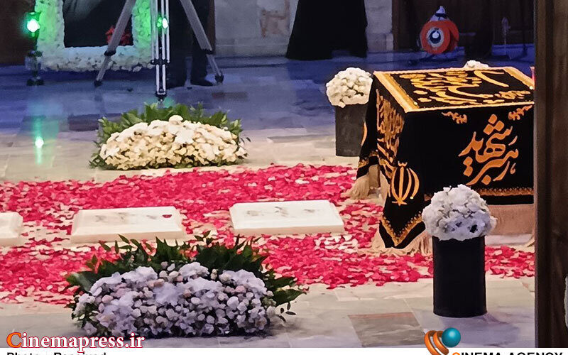 هرگز نباید در مسیر «خونخواهی رهبر شهید» کوتاه بیاییم