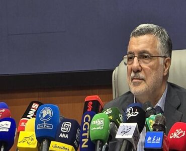 وزارت بهداشت رتبه برتر «تبیین تلاش» برای اقناع افکار عمومی شد
