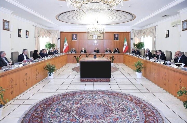 پزشکیان: صرفه‌جویی مصرف بنزین باید از دولت شروع شود