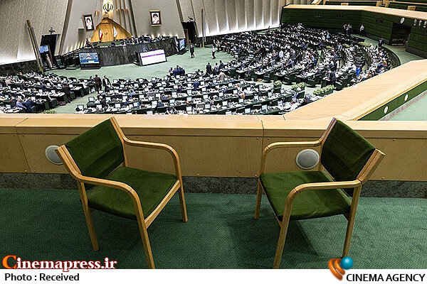 گام عملی «مجلس شورای اسلامی» برای مواجهه با « ولنگاری فرهنگی»/ «مجرمان فرهنگی» با مجازات «محرومیت دایم از خدمات حکومتی» مواجه خواهند شد