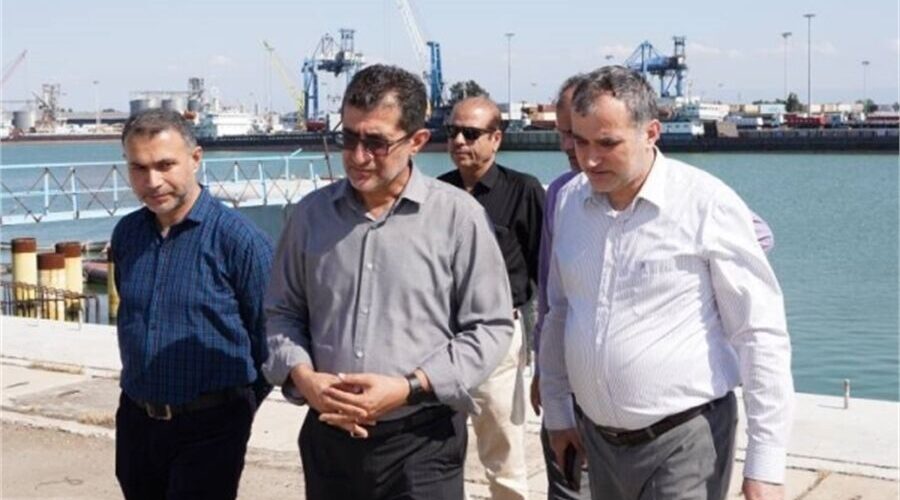 PMO Official Urges Acceleration of Construction Projects at
Amirabad Port