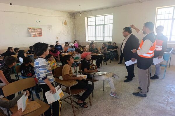 آموزش ایمنی تردد به دانش‌آموزان مدارس حاشیه راه در فارسان
چهارمحال و بختیاری