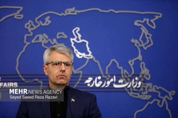 اتحادیه اروپایی نقش خود را در حد مجری اوامر آمریکا تقلیل داده است