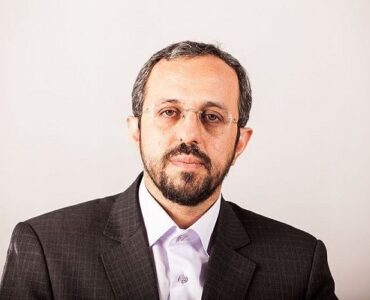 احدیان: هم جنگ و هم مذاکره برای ایجاد بازدارندگی است