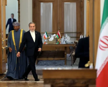 بازتاب خبر عمان و عربستان در بازار طلا و دلار/ دلار ۴۵۰۰ تومان گران‌تر شد/ طلای ۱۸ عیار تا ۳۵ میلیون تومان بالا می‌رود؟