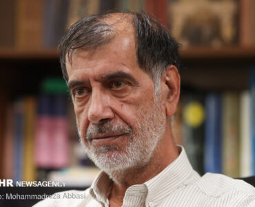 باهنر: مسئله مذاکره ادامه همان دفاع مقدس است