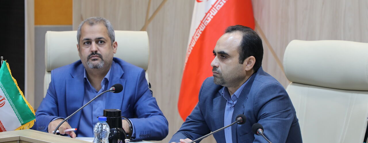 ببینید| برگزاری نشست تخصصی مدیریت ریسک در پروژه‌های عمرانی
برای مقابله و آمادگی در برابر پدیده ال نینو در خوزستان