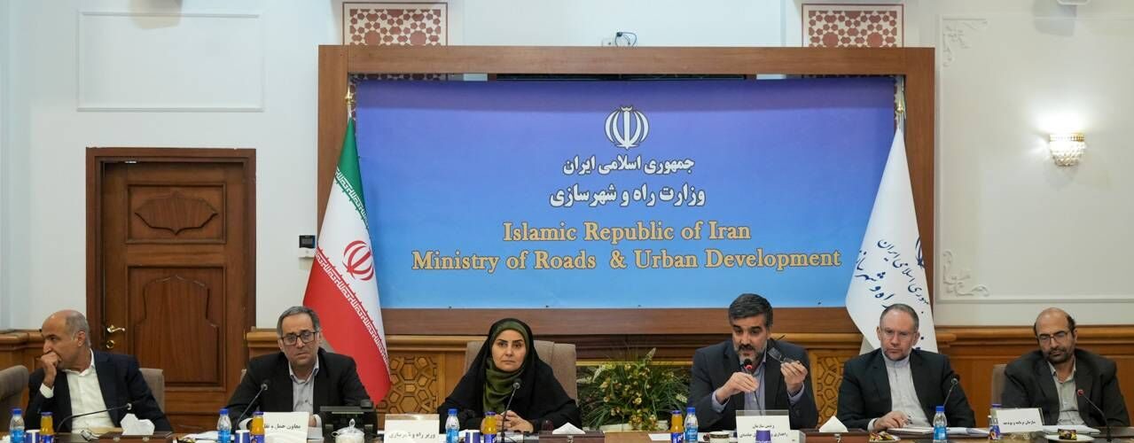 ببینید | چهل و سومین جلسه کارگروه پایش وضعیت حمل و نقل
کشور