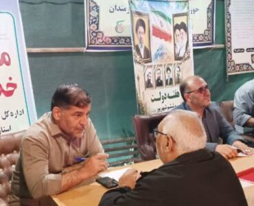 برگزاری میز خدمت اداره کل راه و شهرسازی استان زنجان در
پیاده‌راه سبزه‌میدان