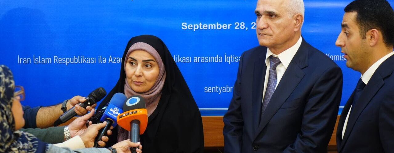تاکید ایران و آذربایجان بر تقویت روابط اقتصادی و توسعه
مبادلات تجاری/ مسیر تجارت دو کشور هموارتر می‌شود