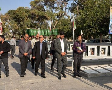 تجدید میثاق خانواده راهداری قزوین با آرمان‌های شهدا در هفته
دفاع مقدس