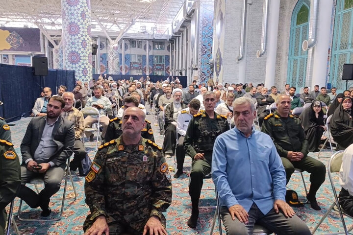 خادمان تجمعات مردمی کرج پای کار ایران تجلیل شدند خادمان تجمعات مردمی کرج پای کار ایران تجلیل شدند