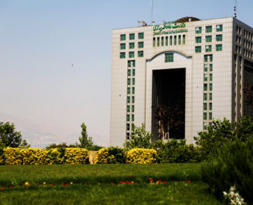 فرایند احداث بیش از ۳۶۷ هزار واحد مسکن نیروهای مسلح/بیش از
۸۵ هزار واحد مسکن نیروهای مسلح تحویل شد