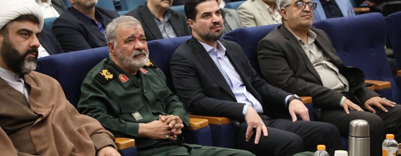 مراسم گرامیداشت هفته دفاع مقدس در سازمان هواپیمایی کشوری
برگزار شد / تجلیل از رزمندگان سازمان هواپیمایی کشوری