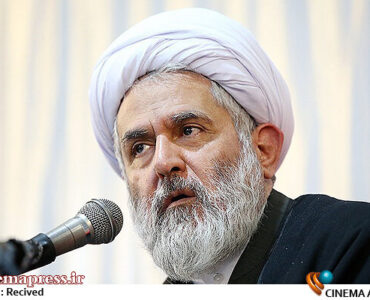 مقدمه هر «جنگ نظامی» یک «فروپاشی ذهنی» است/ «دشمن» همواره تلاش میکند ابتدا اذهان را تسخیر کند انسانها را سست کند و سپس به آن ها حمله کند مقدمه هر «جنگ نظامی» یک «فروپاشی ذهنی» است/ «دشمن» همواره تلاش میکند ابتدا اذهان را تسخیر کند انسانها را سست کند و سپس به آن ها حمله کند
