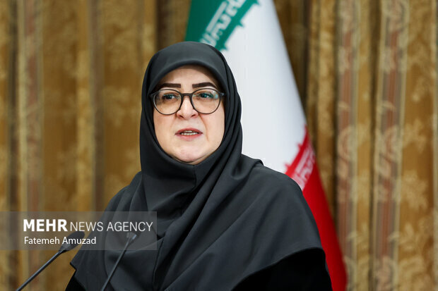مهاجرانی: نرخ سوم بنزین به ۱۰ هزار تومان افزایش خواهد یافت