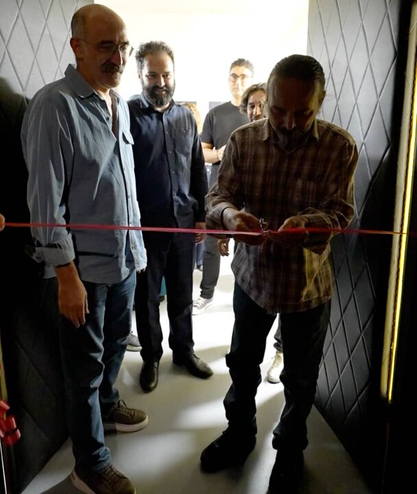 هادی حجازیفر: صورتمان را با سیلی سرخ نگه داشتهایم هادی حجازیفر: مدام در حال ریسک هستیم