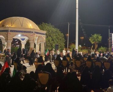 ۱۸۴ شب گذشت؛ وحدت و انسجام رمز تداوم حماسه خیابان در یزد ۱۸۴ شب گذشت؛ وحدت و انسجام رمز تداوم حماسه خیابان در یزد