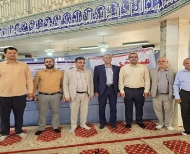 برگزاری میز خدمت و پاسخگویی به نمازگزاران در مصلی نماز جمعه
دشت آزادگان برگزاری میز خدمت و پاسخگویی به نمازگزاران در مصلی نماز جمعه
دشت آزادگان