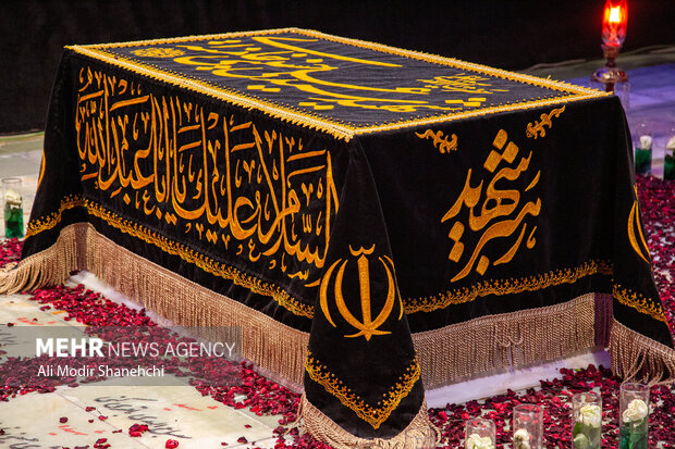 تجدید میثاق مرزبانان خراسان رضوی با رهبر شهید در رواق دارالذکر