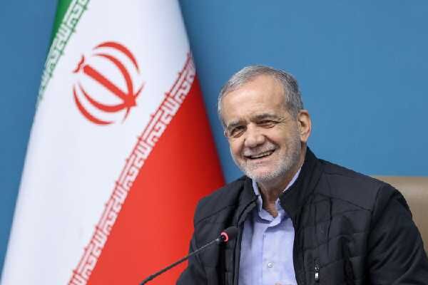 تنگه هرمز از مهم‌ترین گذرگاه‌های دریایی و جایگاهی ویژه در
امنیت منطقه و جهان دارد/ حضور مقتدرانه جمهوری اسلامی ایران در
پهنه‌های آبی، اجازه نداد نبض شریان‌های حیاتی کشور از حرکت باز
بماند