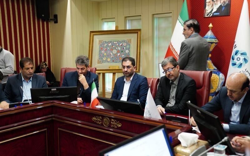 قطار سریع‌السیر اصفهان–تهران روی ریل تأمین مالی