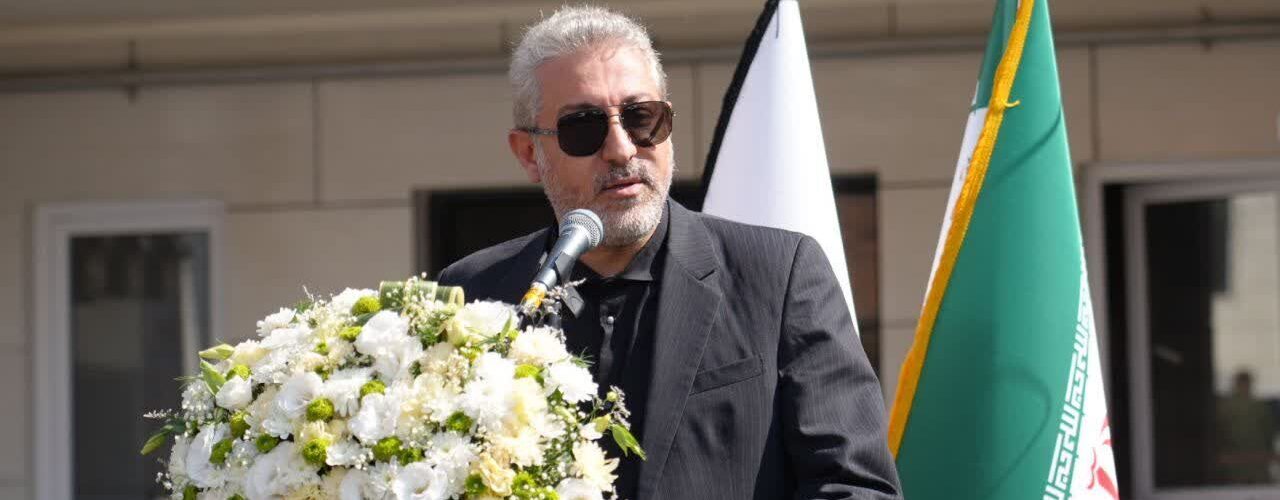 ویدئو| افتتاح ۵۴۰ واحد مسکونی نهضت ملی مسکن شهر جدید گلمان و
آیین کلنگ زنی پروژه ۱۵۶ واحدی طرح ملی آشیان در آذربایجان
غربی