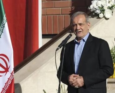 پزشکیان: ایران در آستانه یکی از مهمترین تحولات جمعیتی خود قرار دارد