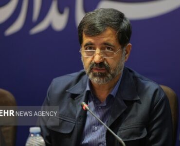 پیام استاندار قم به مناسبت هفته نیروی انتظامی و قدردانی از تلاش پلیس پیام استاندار قم به مناسبت هفته نیروی انتظامی و قدردانی از تلاش پلیس