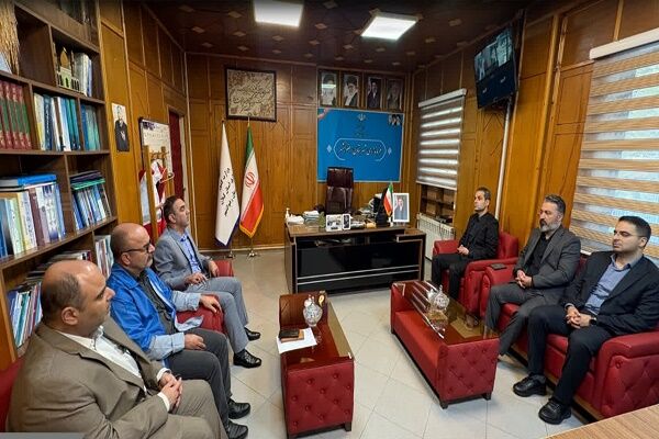 گره‌گشایی از پرونده‌های شهرسازی و املاک رضوانشهر گیلان/
تأکید مدیرکل راه و شهرسازی استان بر تسریع در تعیین تکلیف
پرونده‌ها